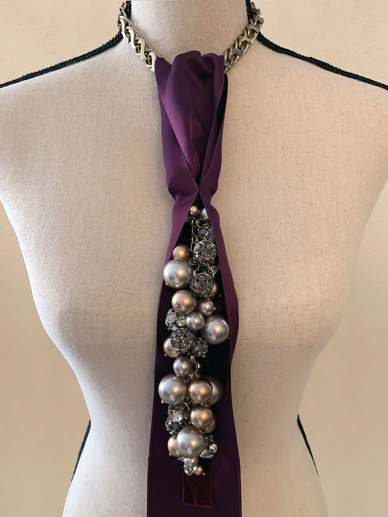 VENUS & TIES